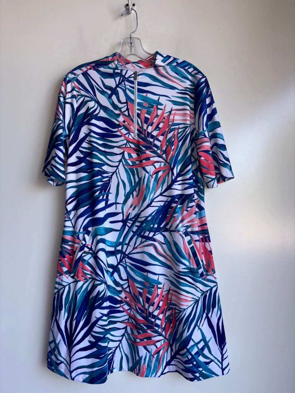 TAIL Golf Dress Size Large Tropical